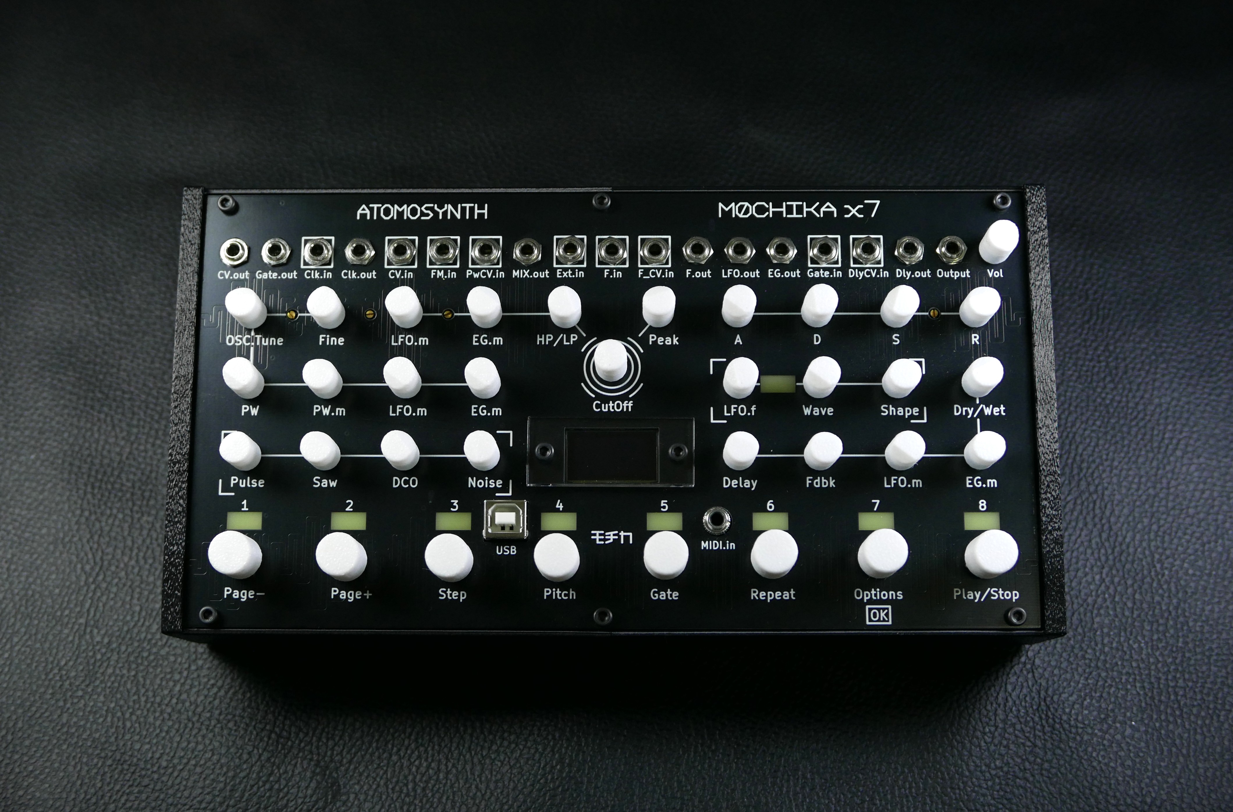 atomosynth mochika x5 synthesizer picture